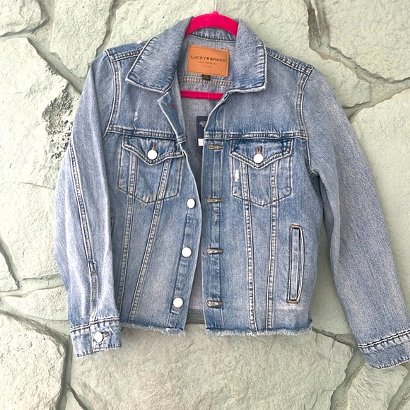 Lucky Brand jean jacket women’s size Small NWT - Picture 1 of 5